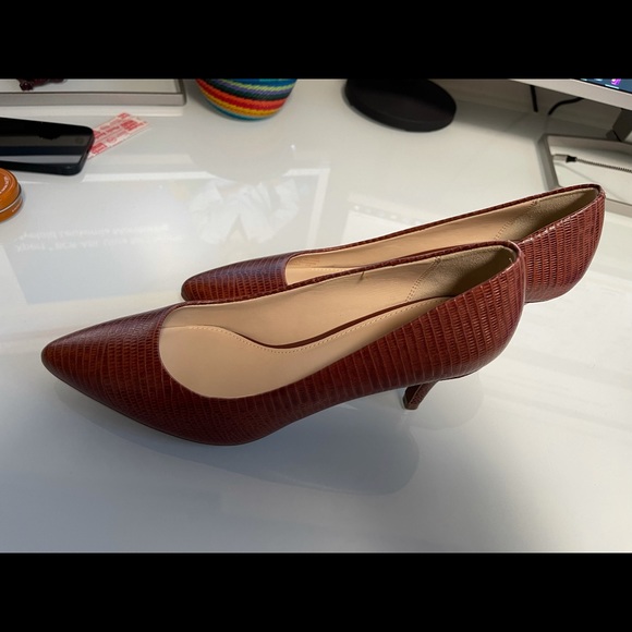 Cole Haan Gemma Logo Pump - Picture 3 of 5